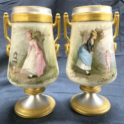 194: Sevres Style Footed Porc Vessels W Gilt Detail
