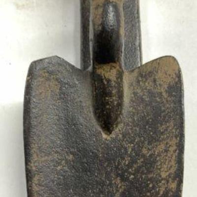79: Vintage Iron Garden Shovel Door Knocker
