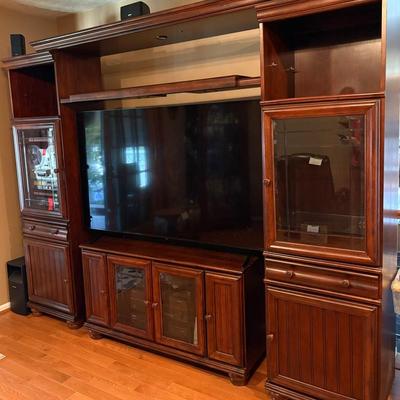 Large American Signature 4 Piece Entertainment Center