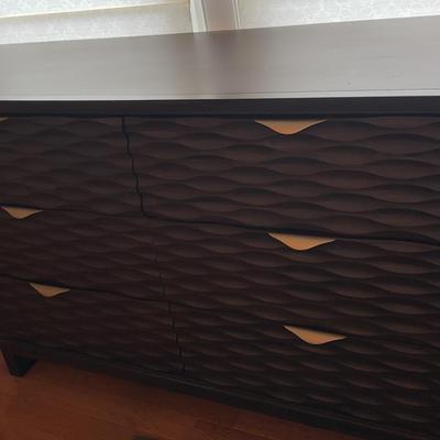 Modern 6 Drawer Dresser 