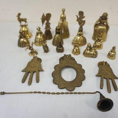 1175A	GROUP OF ASSORTED BRASS ITEMS INCLUDING FIGURAL BELLS, DOOR KNOCKERS, CANDLE SNUFFER
