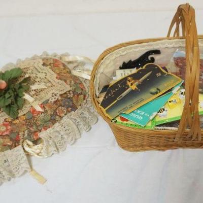 1161A	SEWING BASKET & CONTENTS

