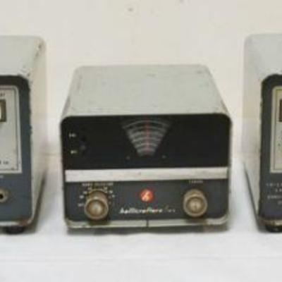 1244	HALLICRAFTERS HAM RADIO, HT-40 TRANSMITTER, SX-140 RECEIVER, HA5 - UFO, UNTESTED AND SOLD AS IS FOR PARTS OR RESTORATION
