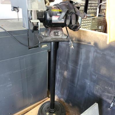 Bench grinder
