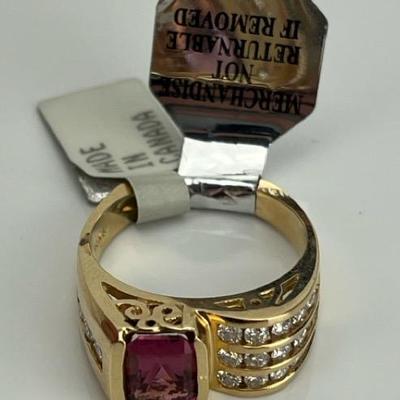 A 14k Yellow Gold Modernist 1.25 Carat Cabaret Garnet & Natural Diamond Ring