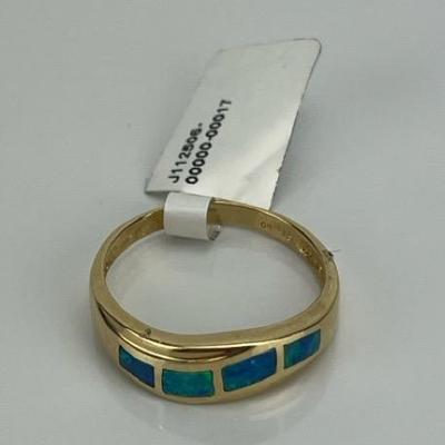 A 14k Yellow Gold Inlaid Opal Ring