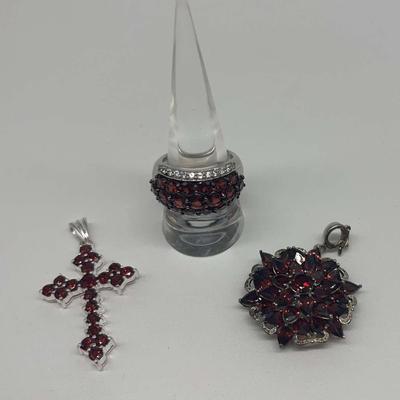 Three Piece Garnet Set