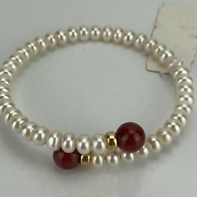 14k Yellow Gold Pearl & Orange Jade Flex Bracelet