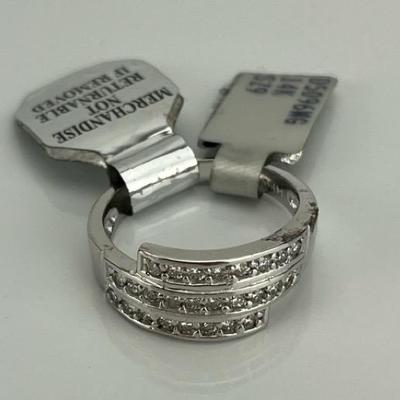 A 14k White Gold Tri-Line Natural Diamond Ring
