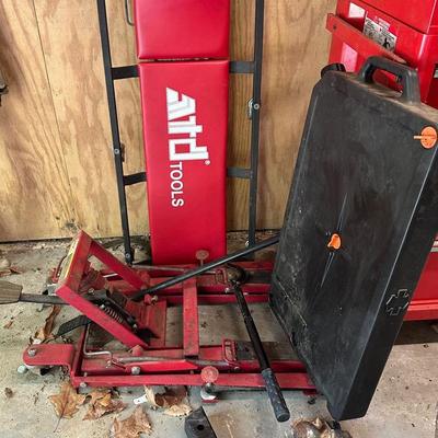 Hydraulic Motorcycle Lift, Hitch, Creeper And More