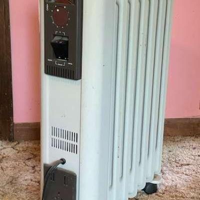 Delonghi oil filled radiator heater