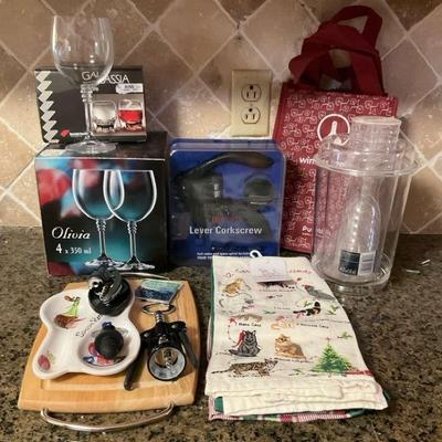 Entertaining and barware set