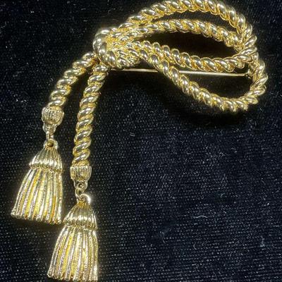Vintage Gold Tone Rope Tassel Brooch
