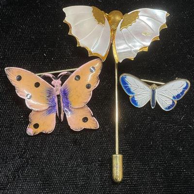 Lot 3 Butterfly Enamel Brooches & Stick Pin
