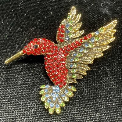 Gold Tone Crystal Hummingbird Brooch
