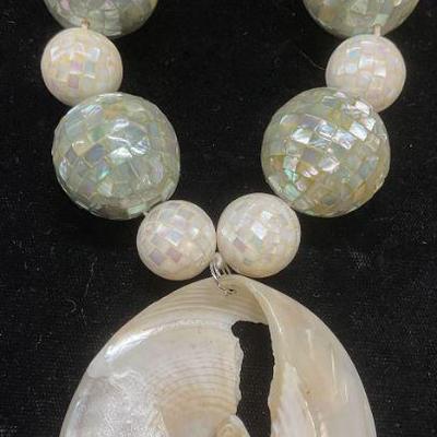 Vintage Mother of Pearl Shell Beaded Necklace

