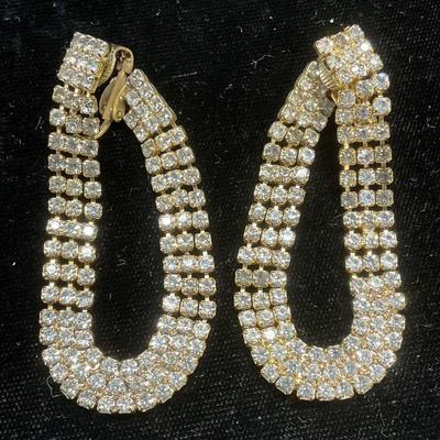 Vtg Gold Tn Crystal Chain Drop Earrings, 2.25in L
