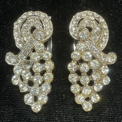 Pair Vintage Crystal Sweater/Dress Clips
