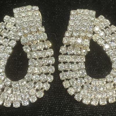 Vintage Silver Tone Crystal Drop Earrings
