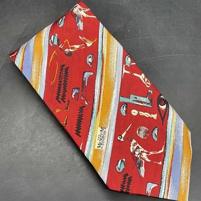 THE MUSEUM COMPANY 100% Silk Patterned Tie, Italy
