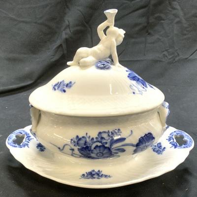 ROYAL COPPENHAGEN Blue Flower Pr  Sauce Boat W Lid
