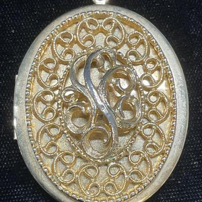 Vintage Gold Tone Filigree Locket Pendant
