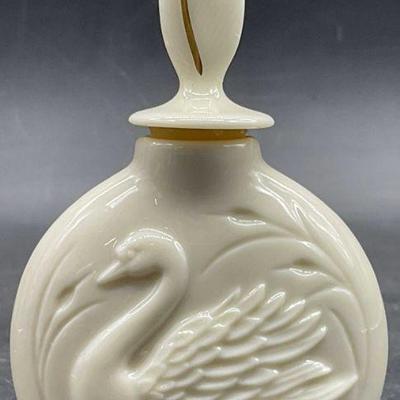 LENOX USA Porcelain Swan Motif Perfume Bottle, Lid
