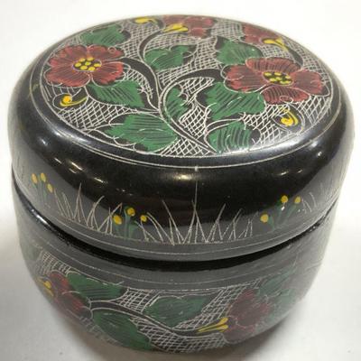 Etched Floral Lacquered Trinket Box W Lid
