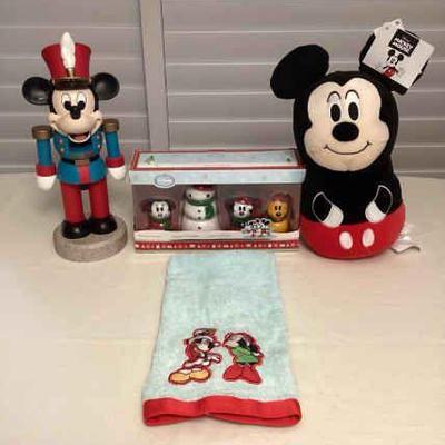 MMS185 Mickey Mouse Nutcracker, Ornaments, Plush & Hand Towel