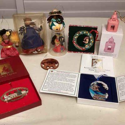 MMS221 Hawaiian Themed Christmas Ornaments 