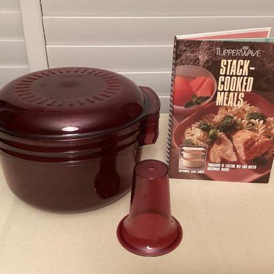 MMS038 Tupperware Tupperwave Stack Cooker & Cookbook 