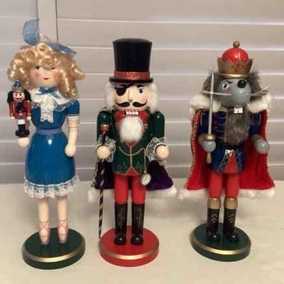 MMS223 Three Wooden Nutcrackers 