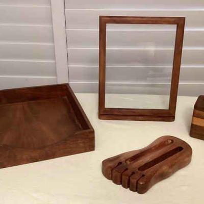 MMS236 Koa Wood Desk Items 