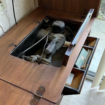 Singer sewing machine