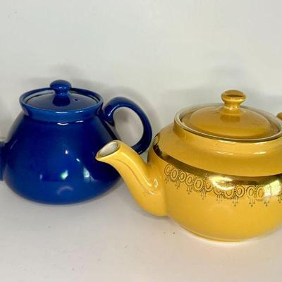 Hall teapots