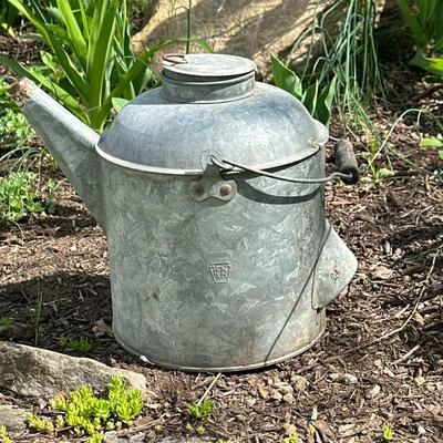 VINTAGE WATERING CAN | Vintage aluminum watering can with flip top lid. Dimensions: h. 11.5 x dia. 10 in
