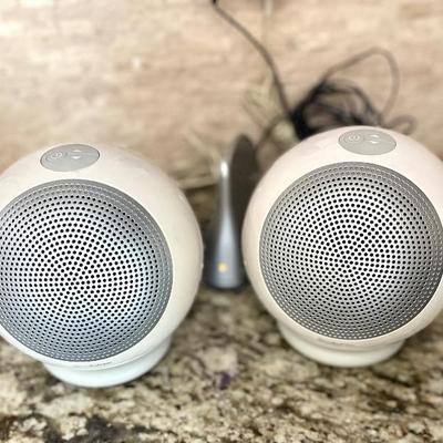 Brookstone Round Vintage Wireless Speakers