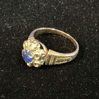 14k Gold Ring (Missing Pearls) (4.8 Grams) (Size 6)