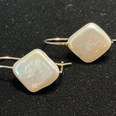 14k Gold Wire Pearl Earrings 