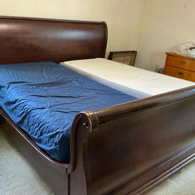 Dark Finish King Sleigh Bedframe w/ Tempur-Pedic Adjustable Bases