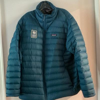 Patagonia Mens XXL Puffer Jacket Natural Habitat Adventures