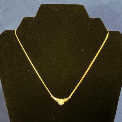 14k Gold Diamond Pearl Pendant Necklace (4.3 Grams)