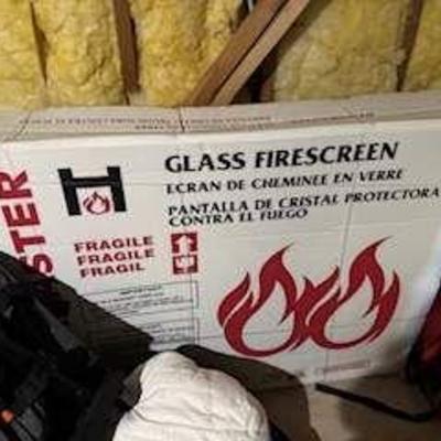 Glass firescreen