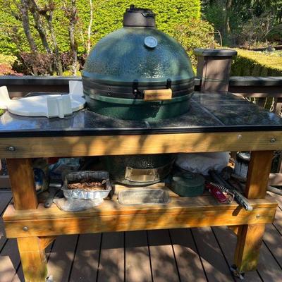 Big Green Egg with stand