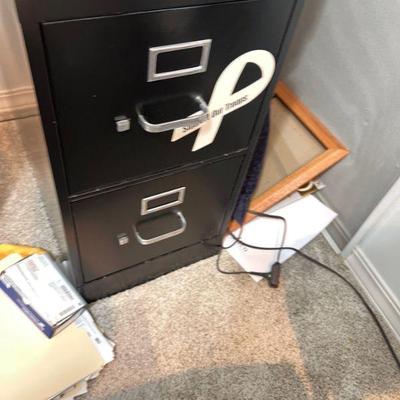 File cabinet 