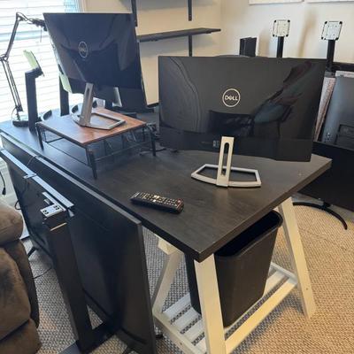 LOTS OF BRAND NEW COMPUTER MONITORS