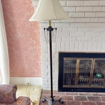 Floor Lamp With Lion Heads