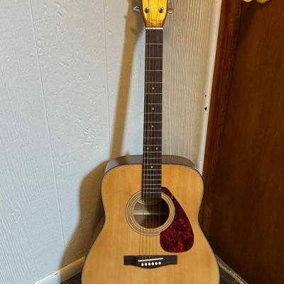 Yamaha F325D Acoustic Guitar