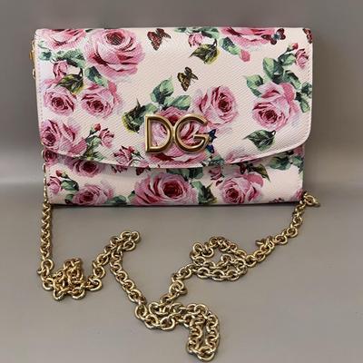 DOLCE & GABBANA  Dauphine Rose Print Wallet On Chain Pink