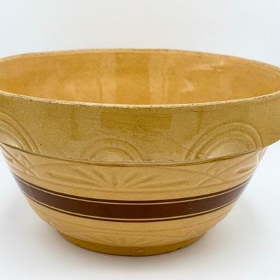 VINTAGE LARGE ROBINSON RANSBOTTOM ROLESVILLE RRP 305 BROWN BANDED DOUGH BOWL 12"